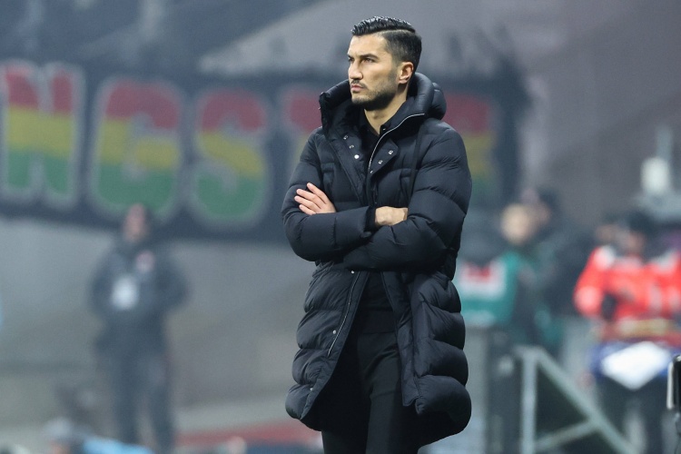 记者:伊斯坦布尔寻找新帅,前多特主帅沙欣成为首选